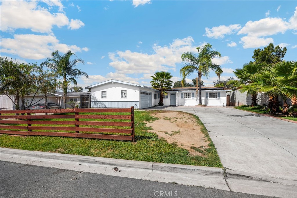 11325 Weber, Moreno Valley, CA 92555 — photo 1