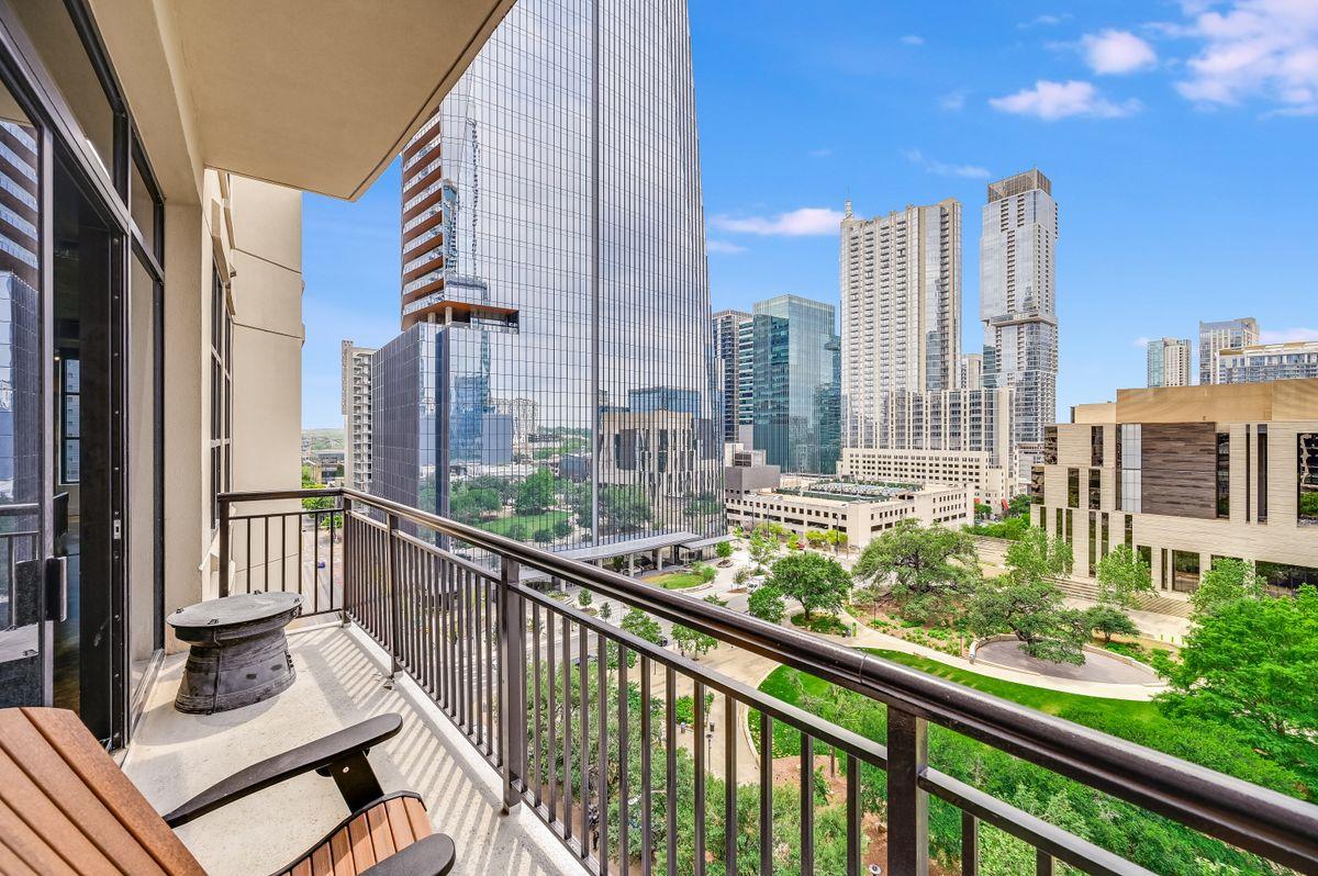 311 5th, Austin, TX 78701 — photo 1