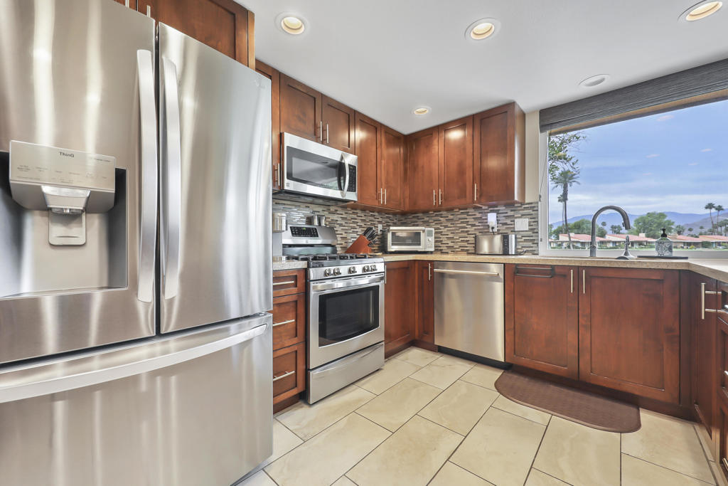33 Haig Drive, Rancho Mirage, CA 92270 — photo 1