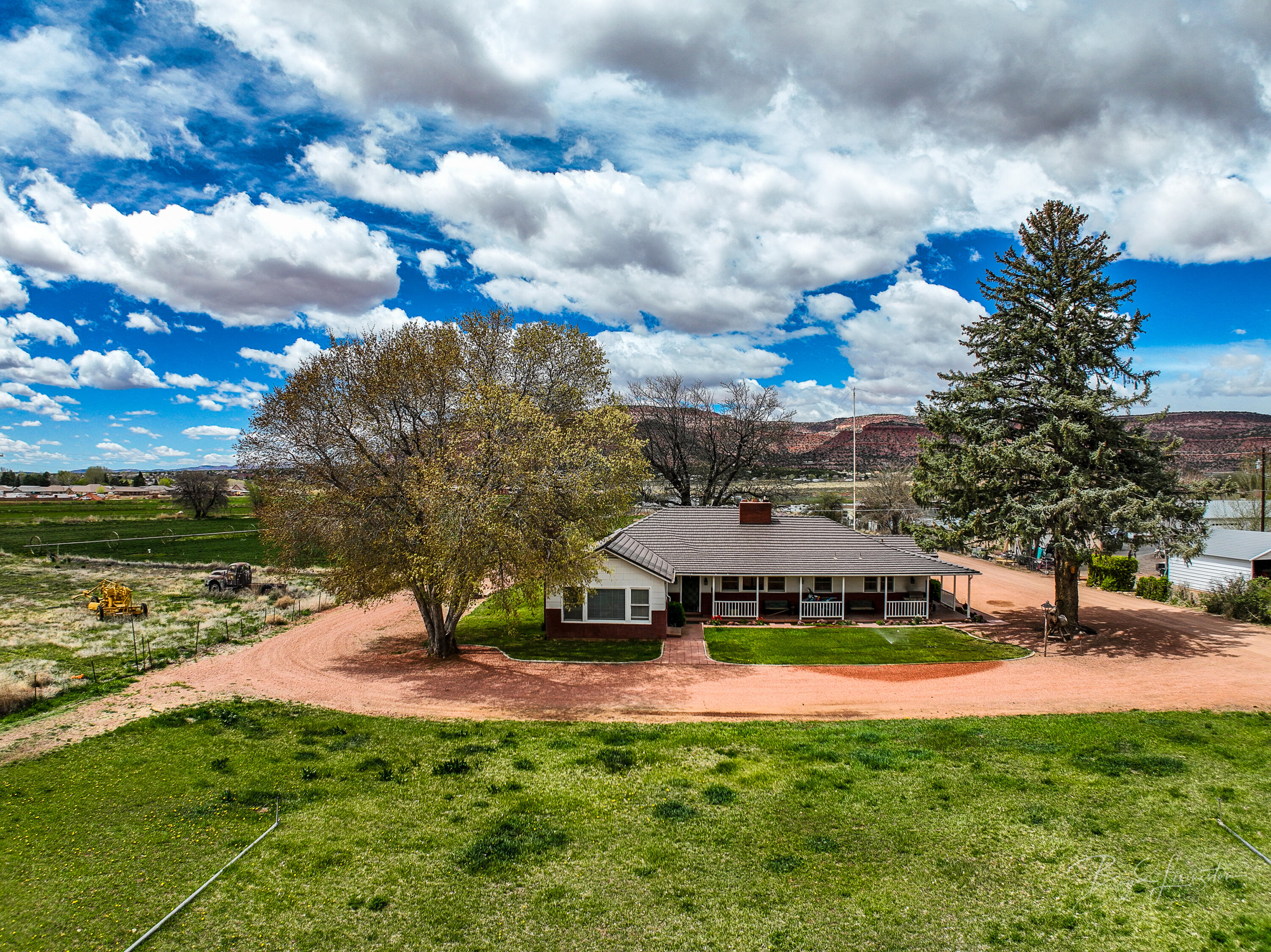 818 S Hwy 89a, Kanab, UT 84741 — photo 1