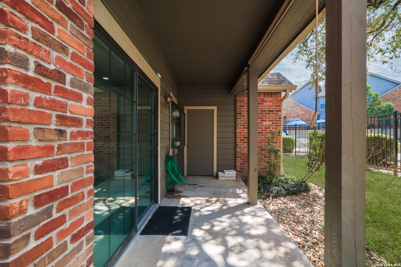 22 Chapel Hill, ,  78240 — photo 1
