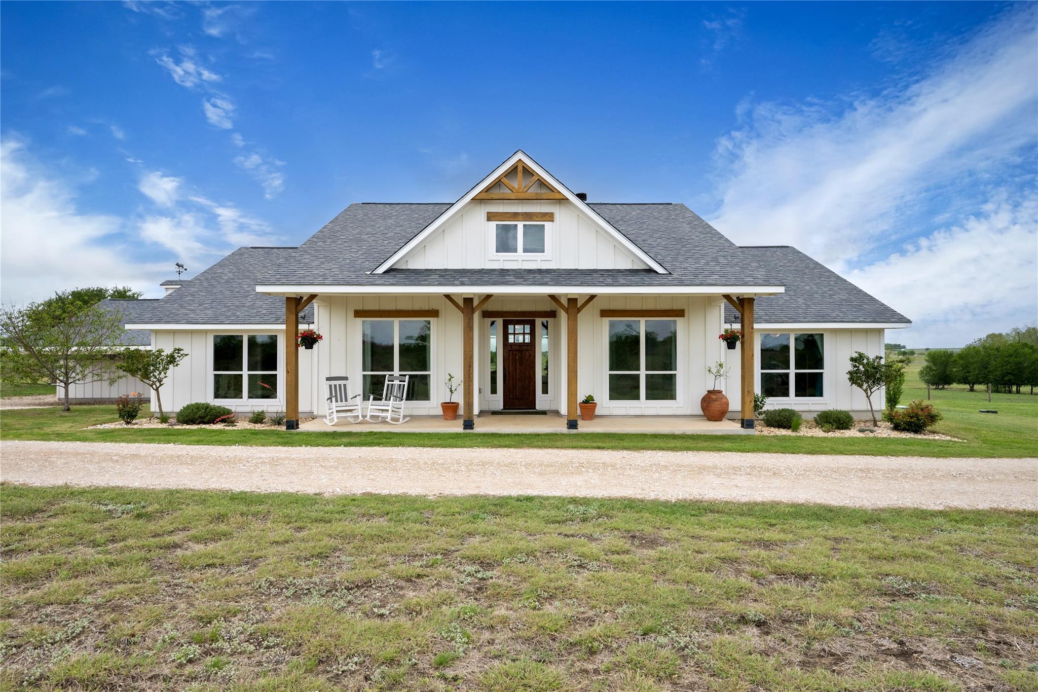 1854 County Road 464, Elgin, TX 78621 — photo 1