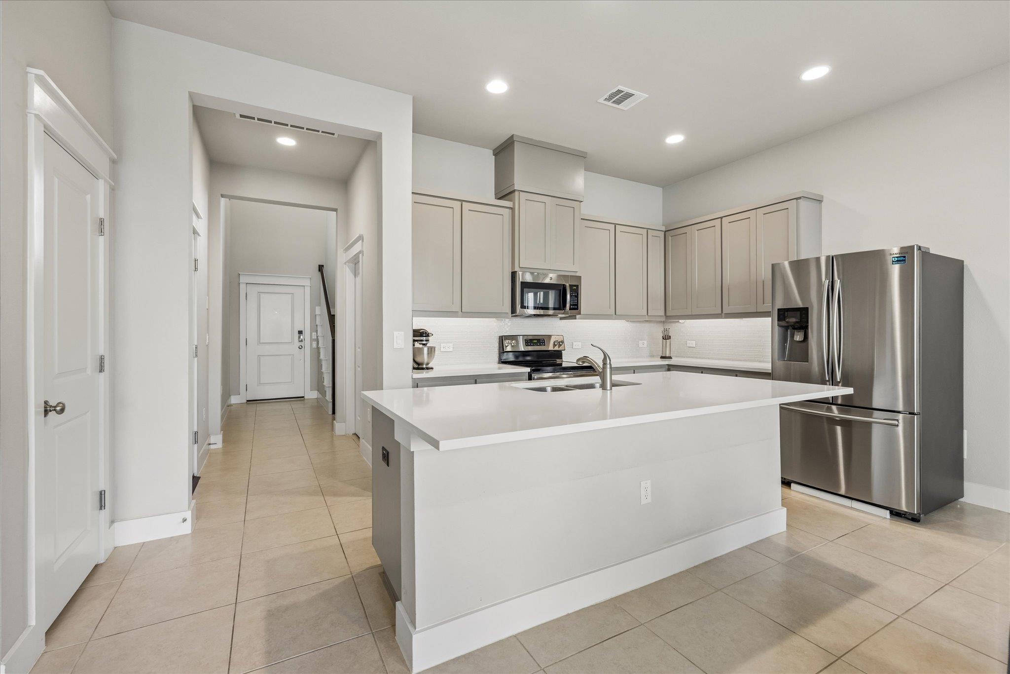 13001 Hymeadow, Austin, TX 78729 — photo 1
