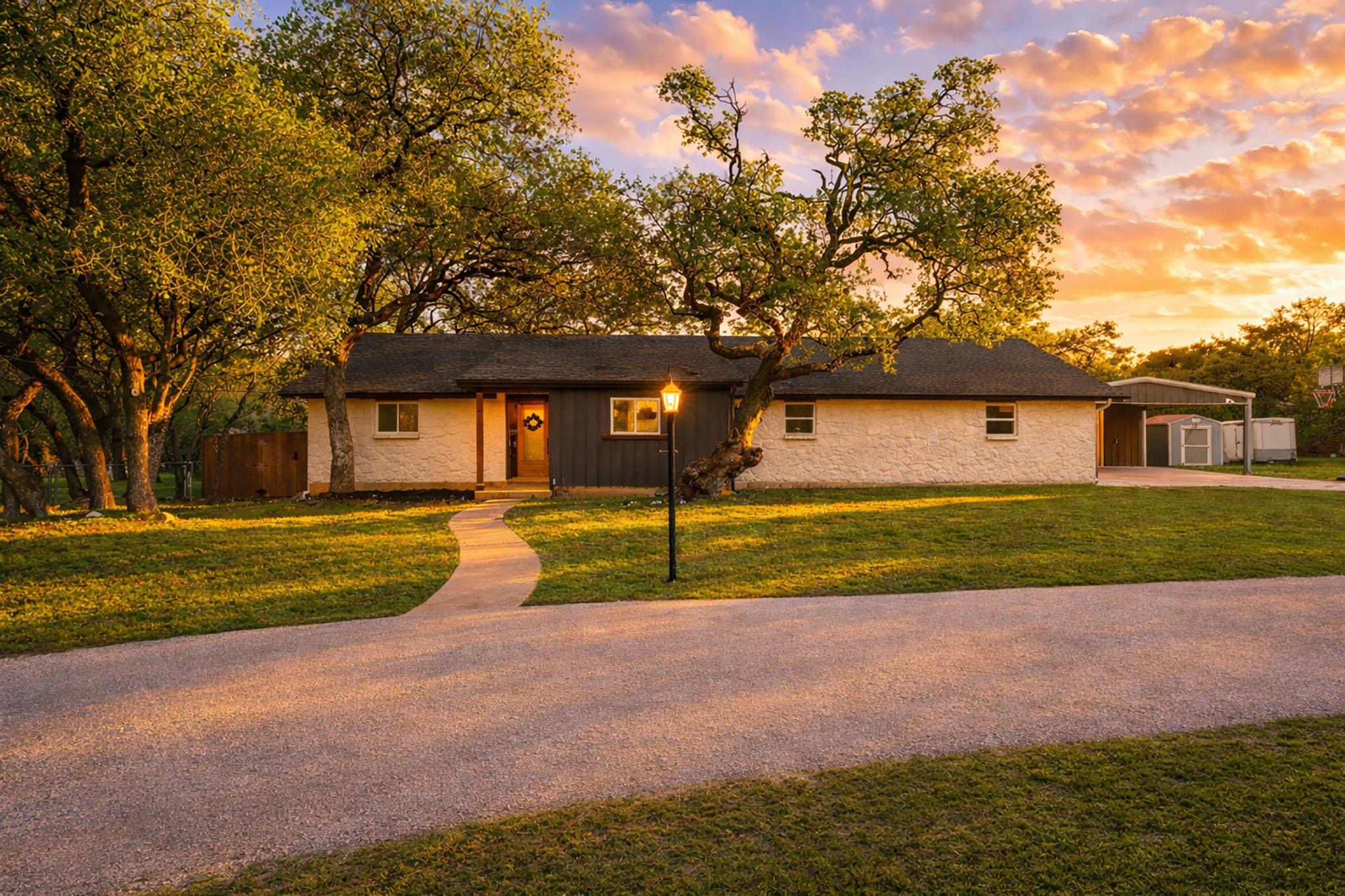806 Serenada, Georgetown, TX 78628 — photo 1