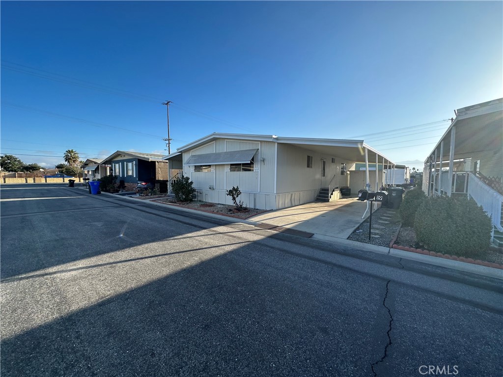 1895 W Devonshire 20, Hemet, CA 92545 — photo 1