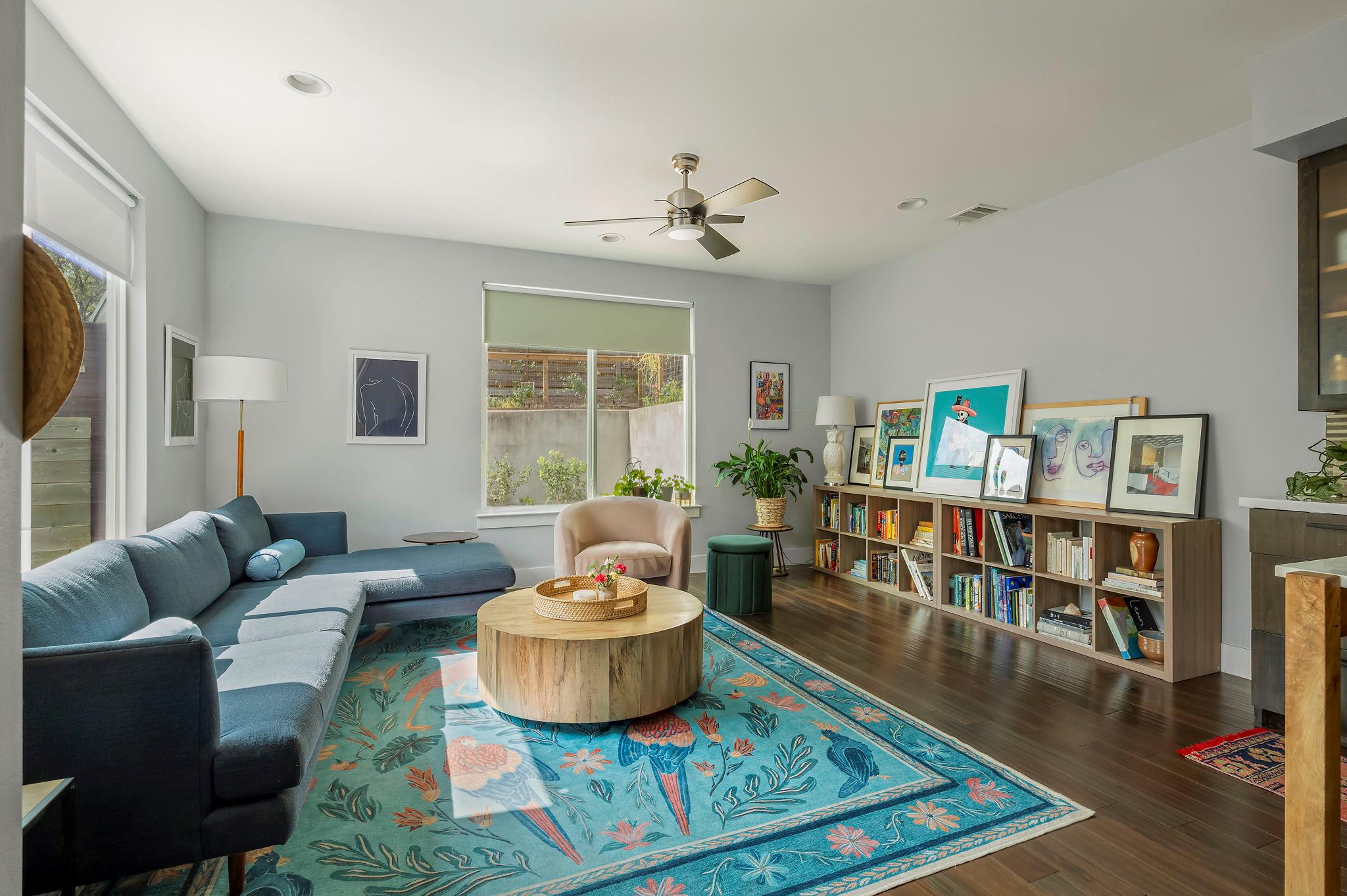 2812 Oak Springs, Austin, TX 78702 — photo 1