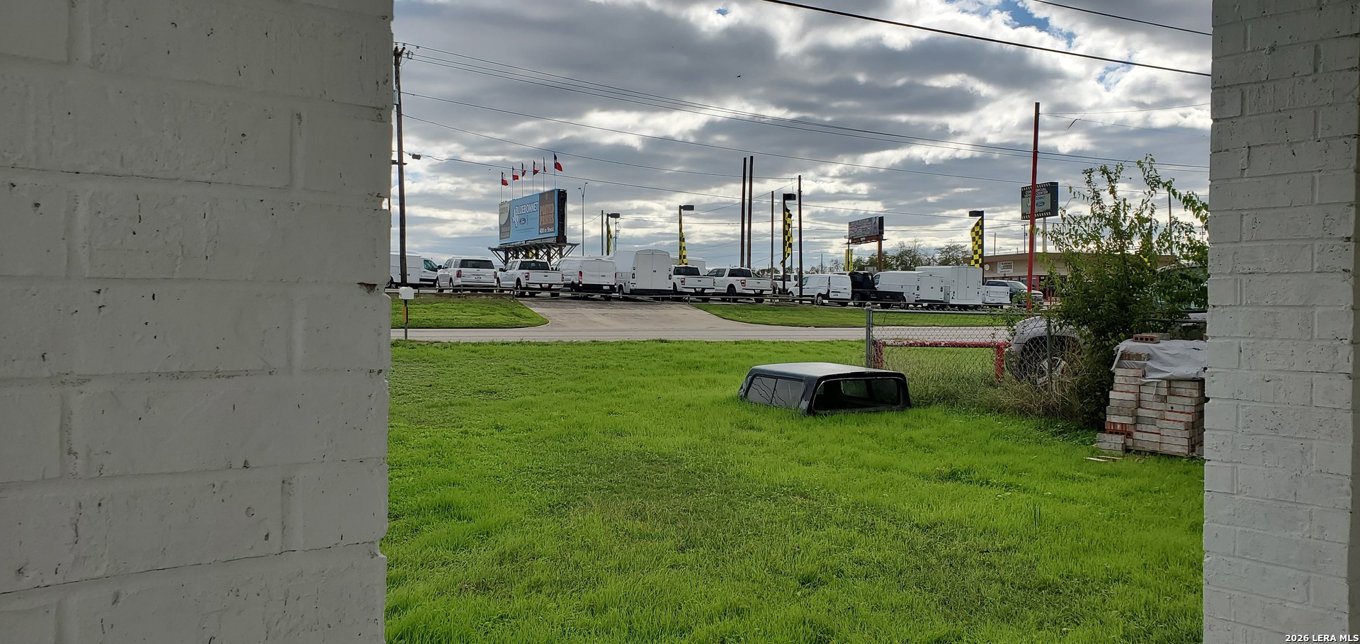 1806 Business 35 South, , 78130 — photo 1