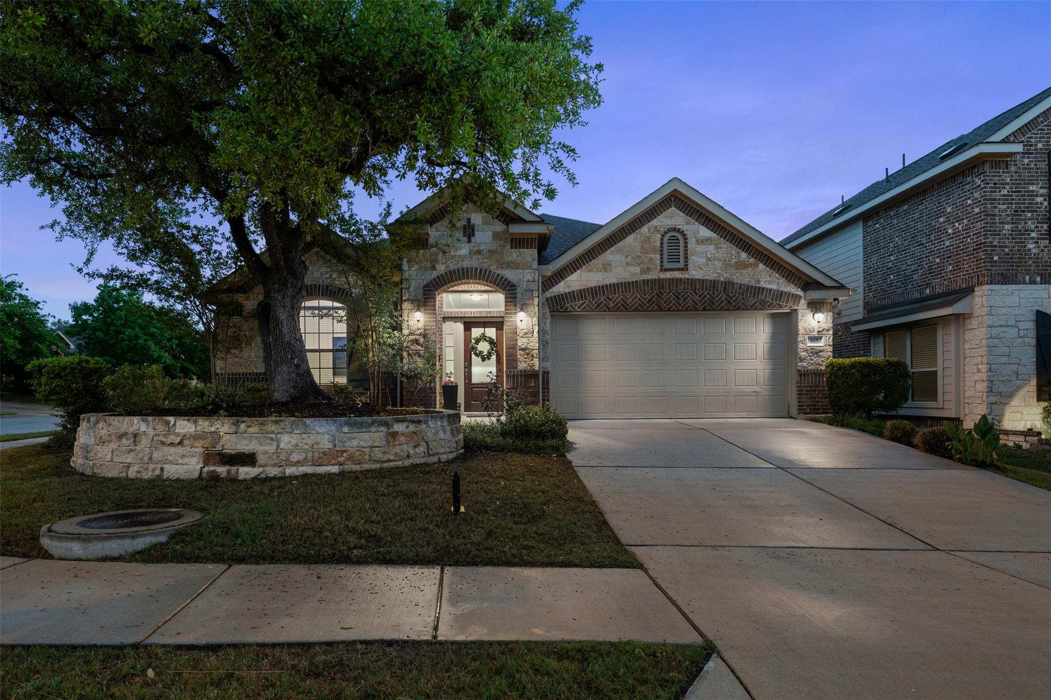 615 Linares, Austin, TX 78748 — photo 1