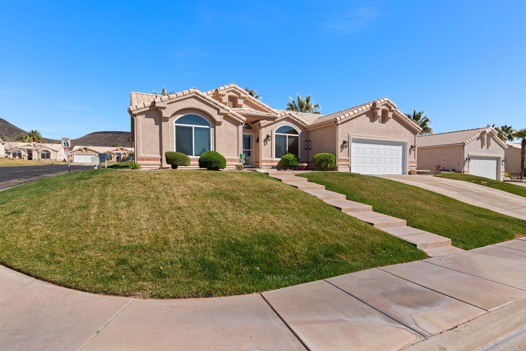 225 N VALLEY VIEW DR 100, St George, UT 84770 — photo 1