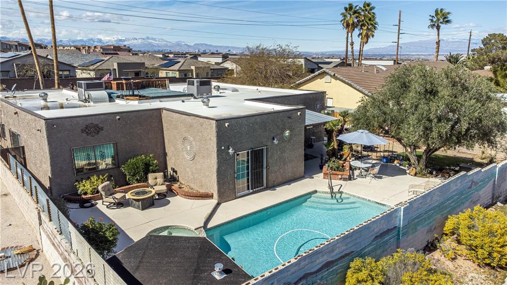 584  Mona Lane, Henderson, NV 89015 — photo 1