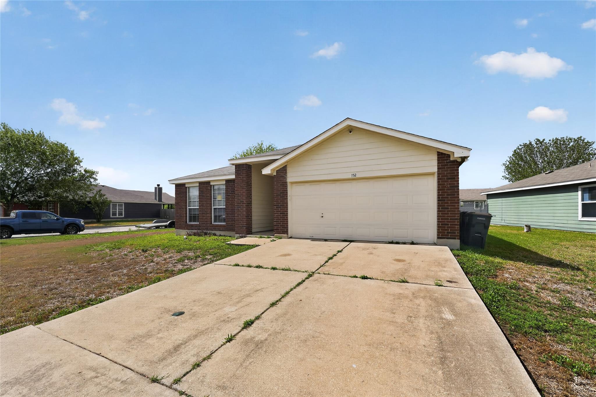 152 Eagle, Luling, TX 78648 — photo 1