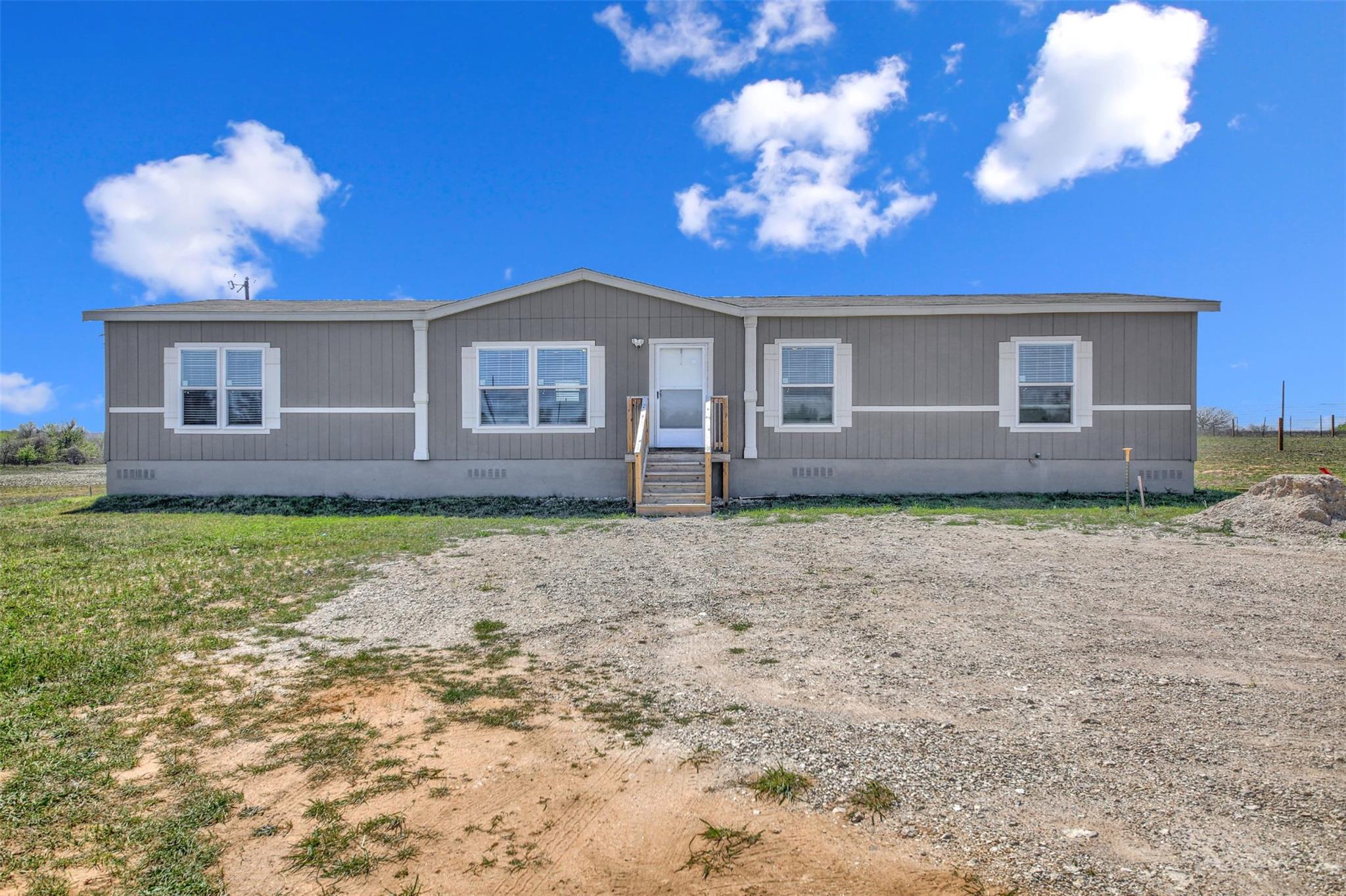 1302 Fm 969, Bastrop, TX 78602 — photo 1