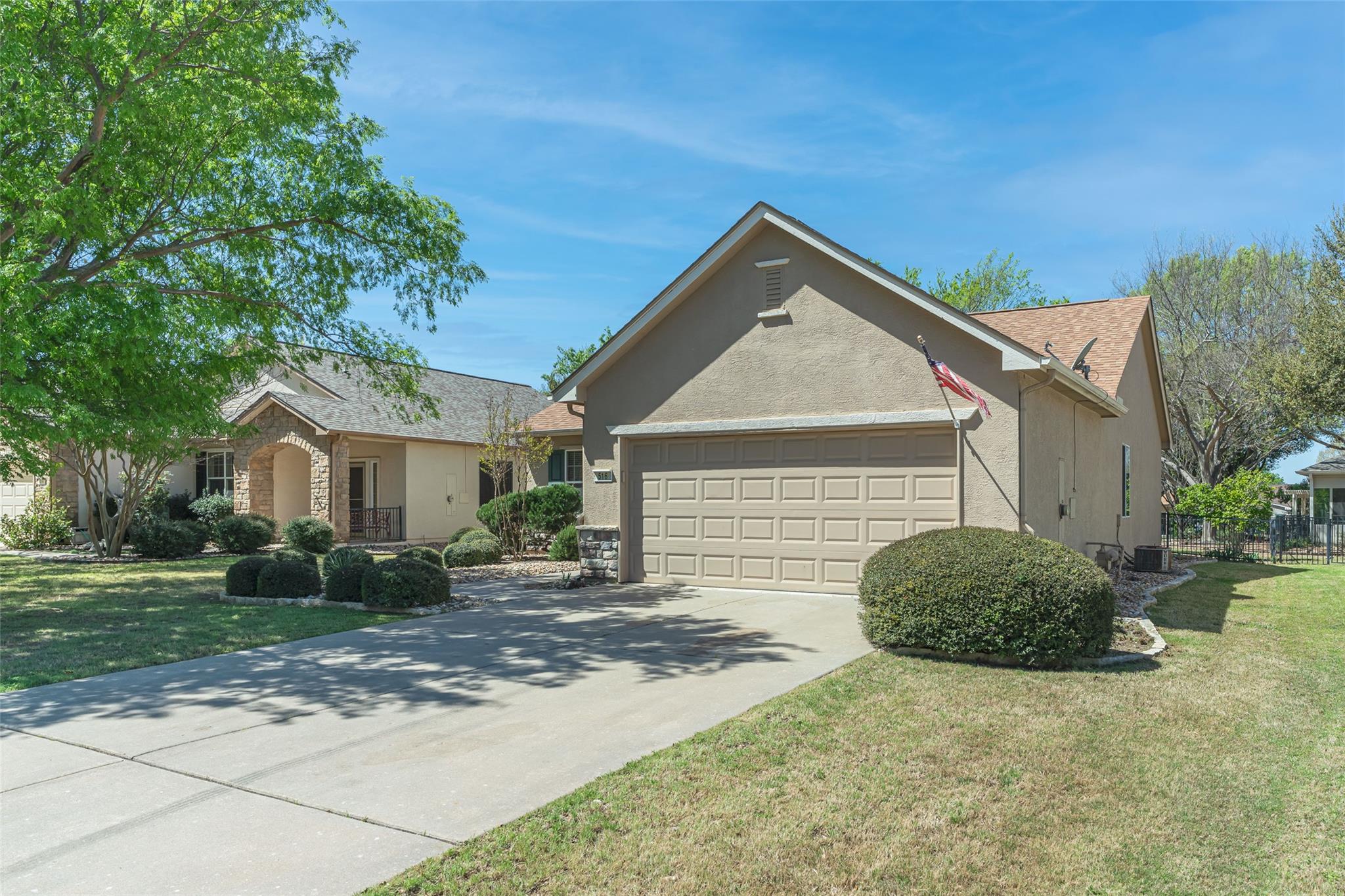 516 Texas, Georgetown, TX 78633 — photo 1