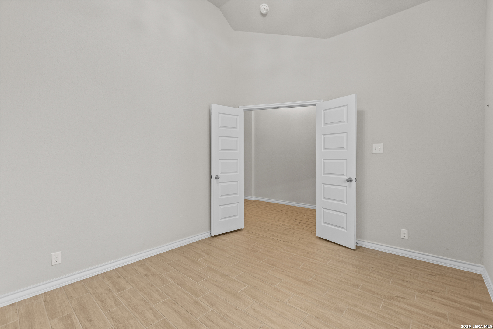 10607 Revolver Trail, ,  78254 — photo 1