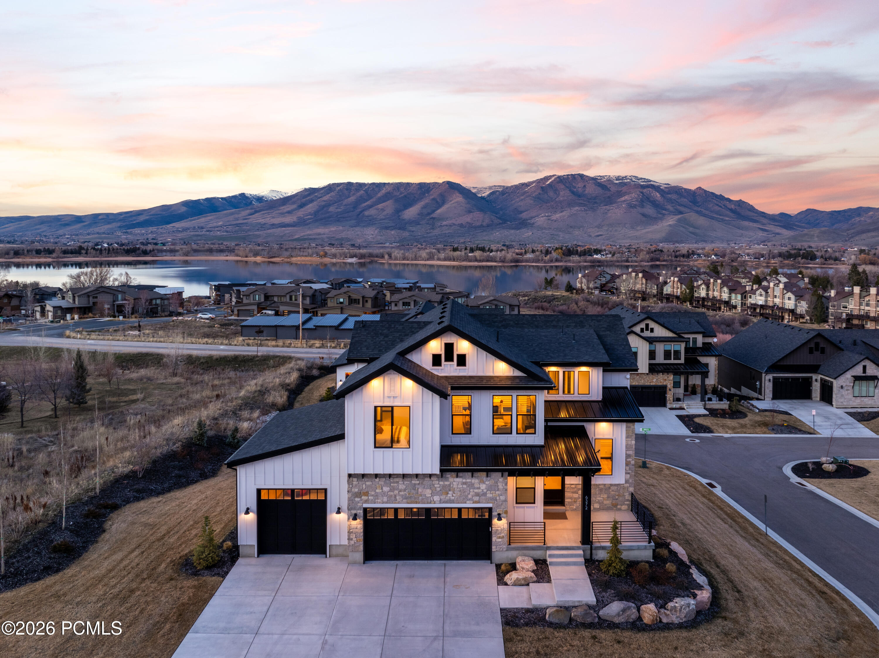 6372 E 950, Huntsville, UT 84317 — photo 1