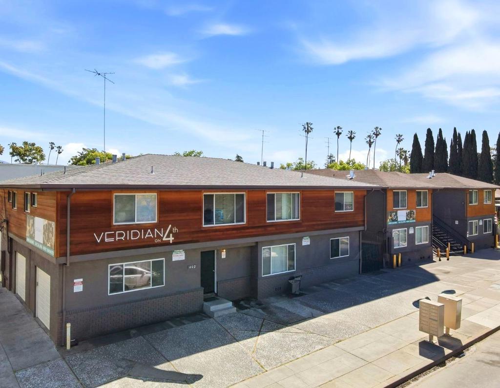 402 S 4th Street, San Jose, CA 95112 — photo 1