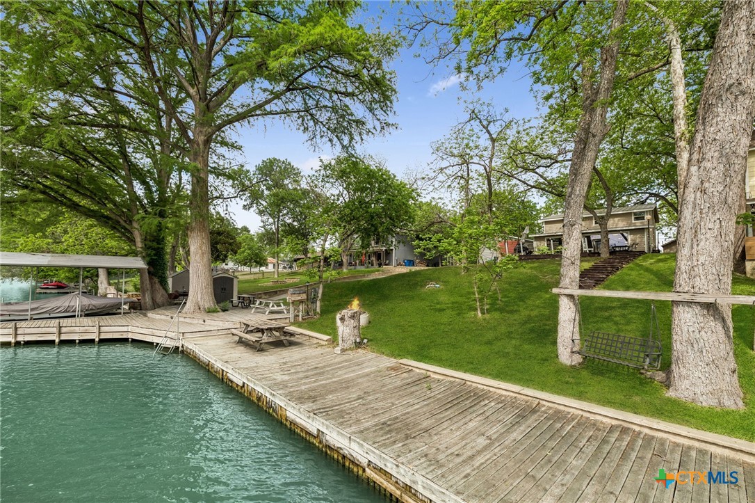 723 Zipp, New Braunfels, TX 78130 — photo 1