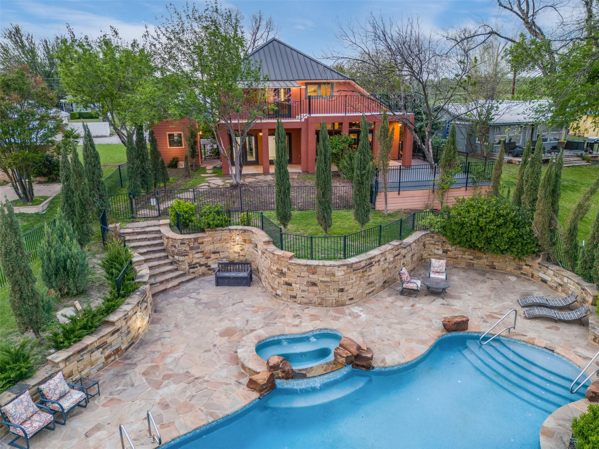 2450 River Oaks, Kingsland, TX 78639 — photo 1