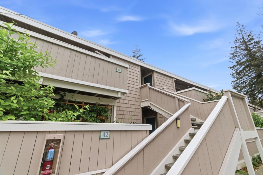 500 W Middlefield Road 41, Mountain View, CA 94043 — photo 1