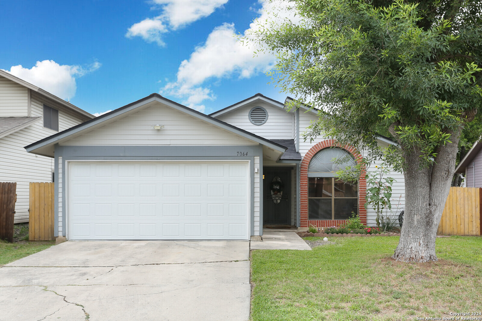 7064 BEECH TRL, , 78244 — photo 1