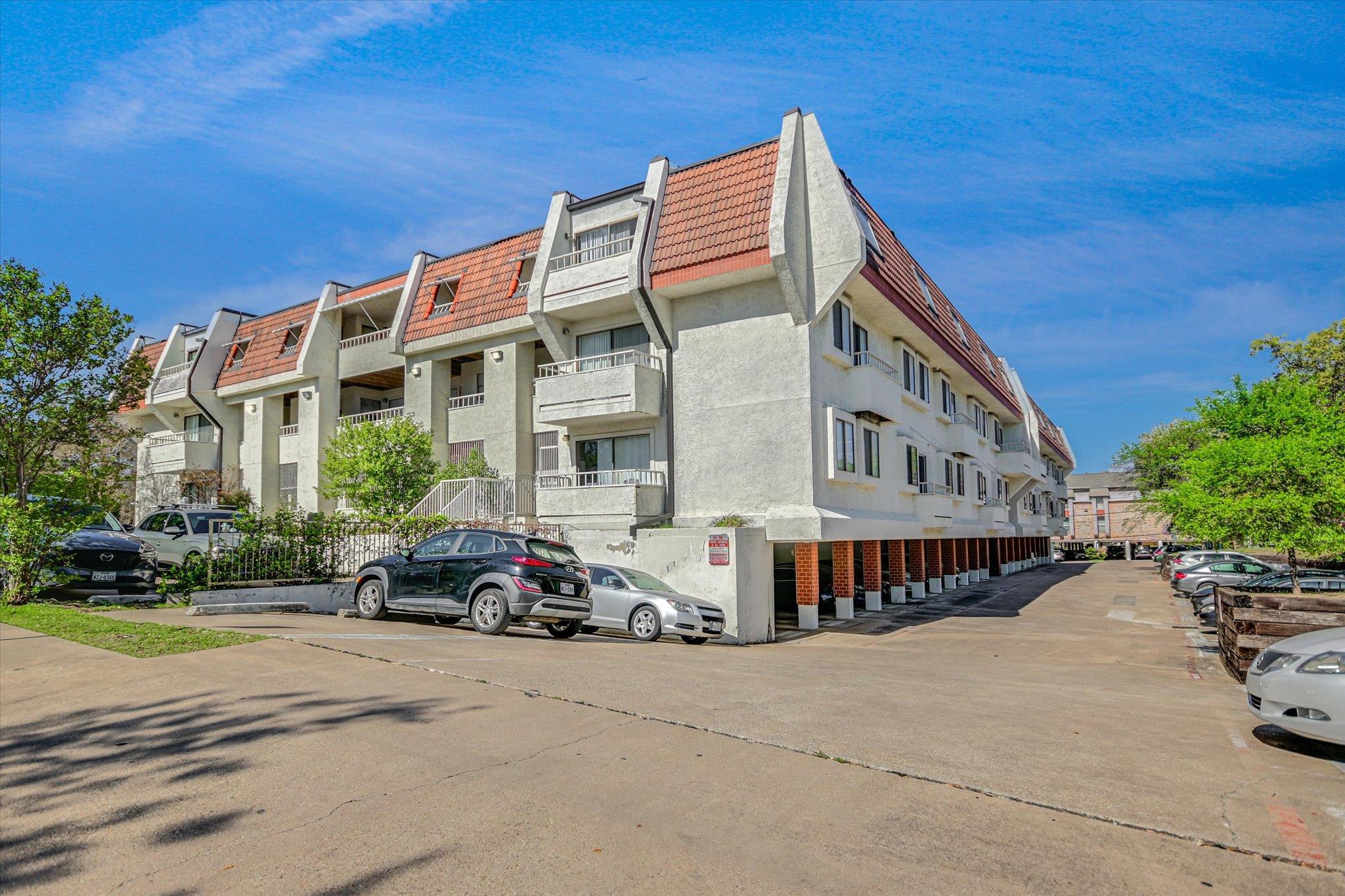 3115 Helms, Austin, TX 78705 — photo 1