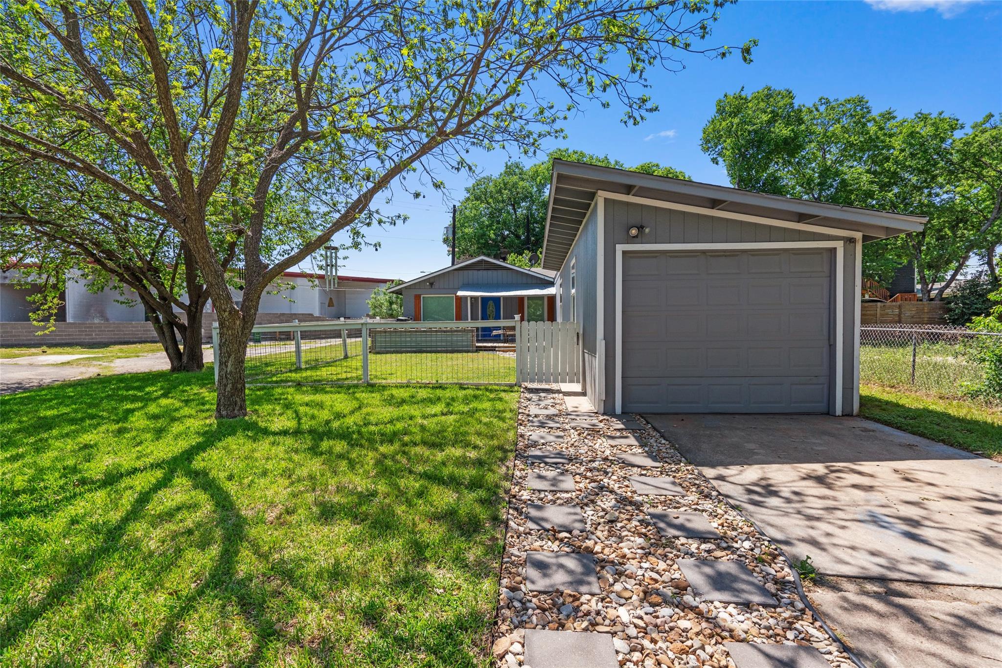 8400 Sequoia, Austin, TX 78758 — photo 1