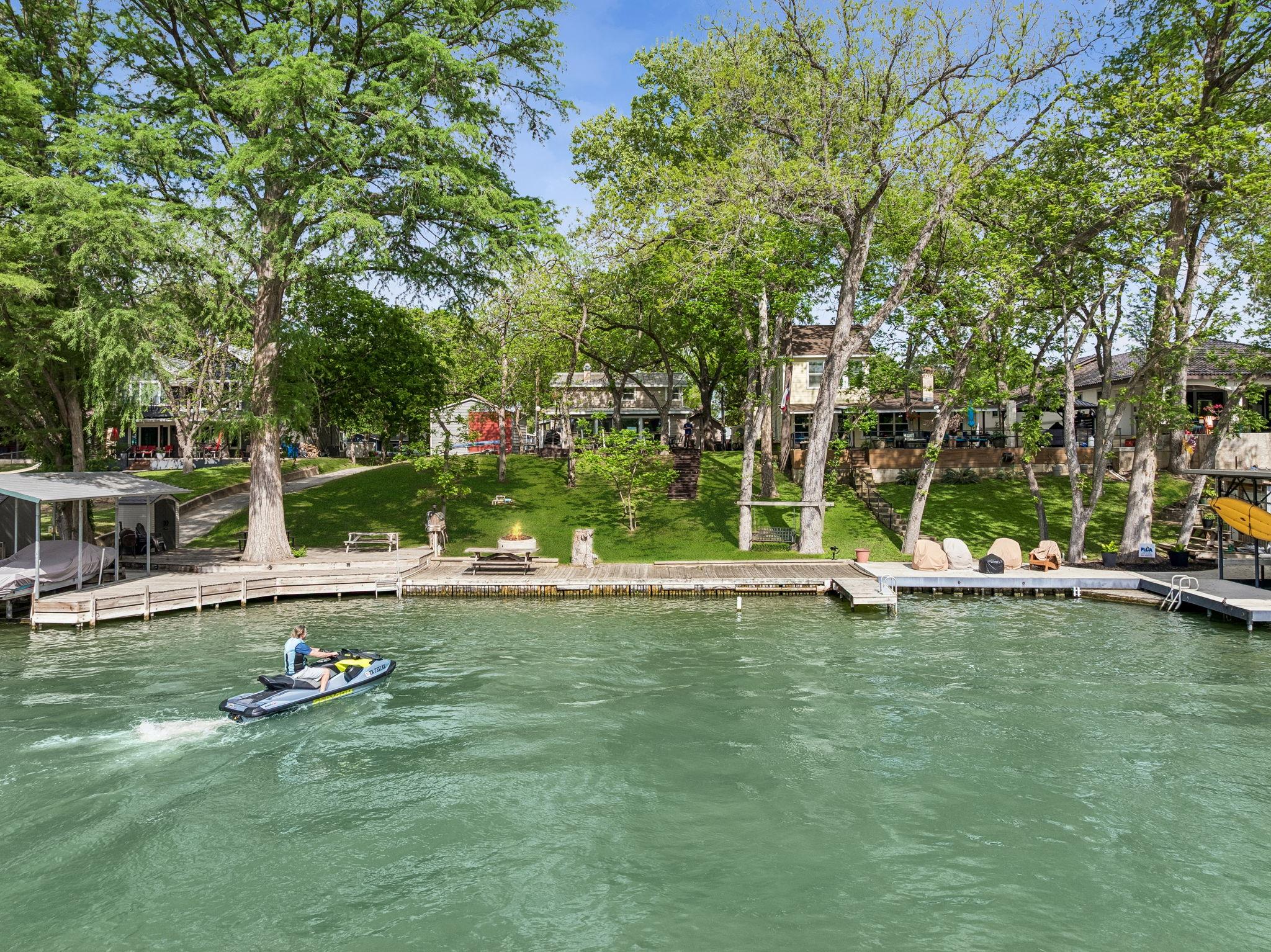 723 Zipp, New Braunfels, TX 78130 — photo 1