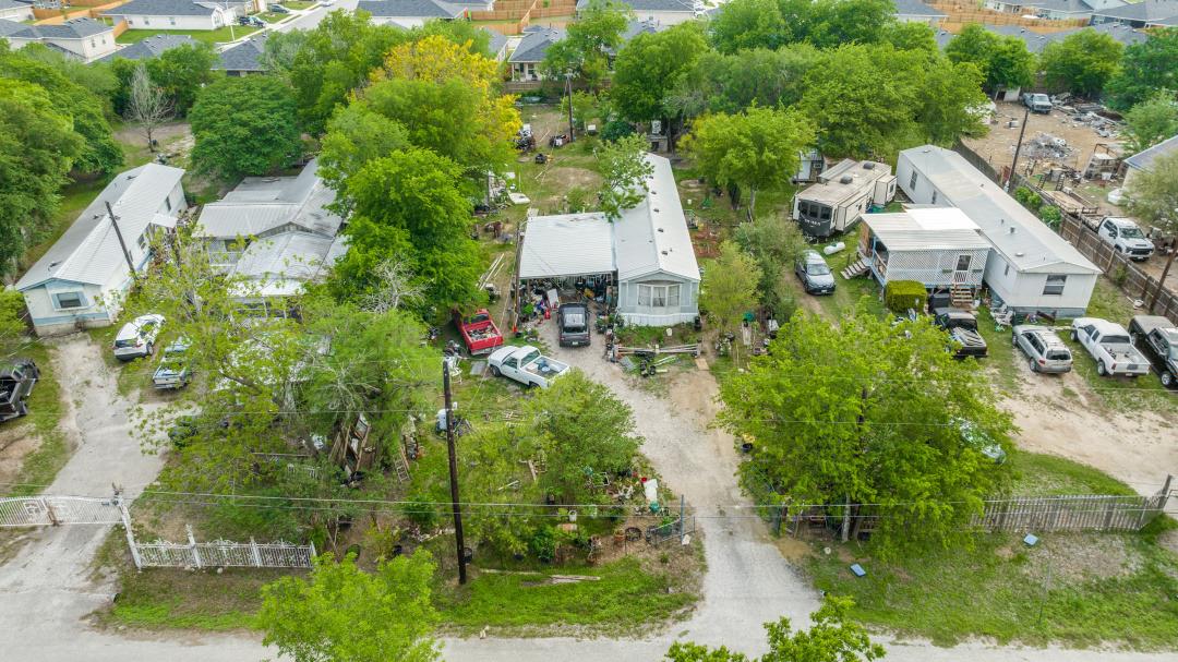 404 Quail, Buda, TX 78610 — photo 1