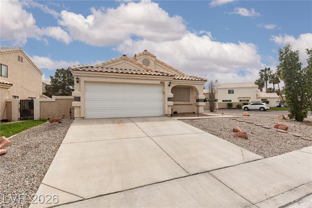 352  Lander Drive, Henderson, NV 89074 — photo 1