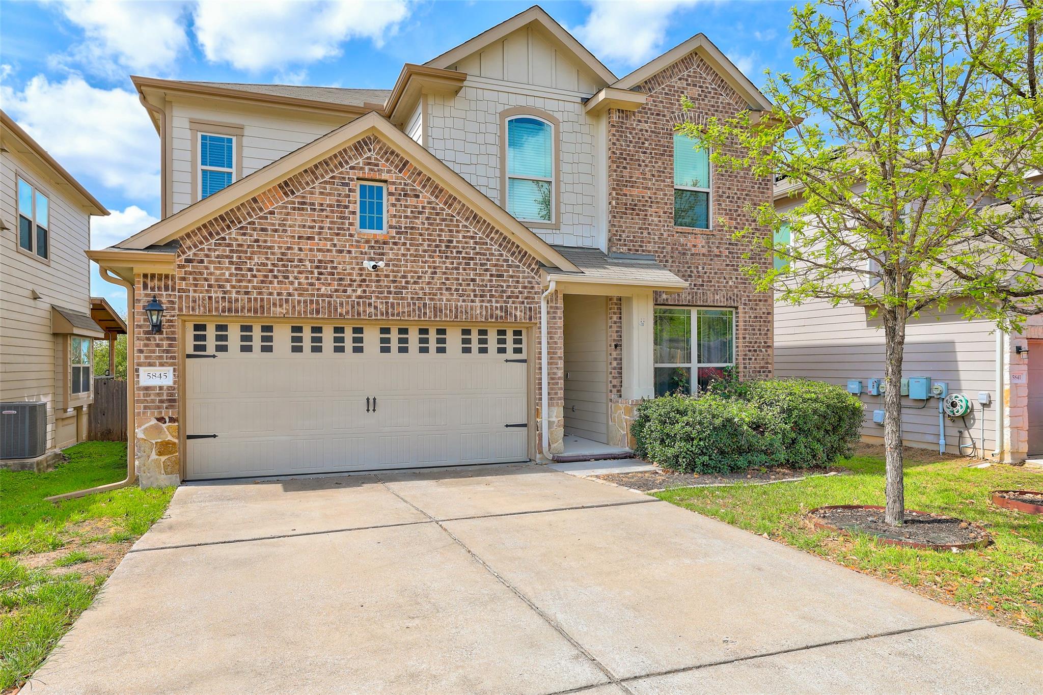 5845 Kleberg, Austin, TX 78747 — photo 1