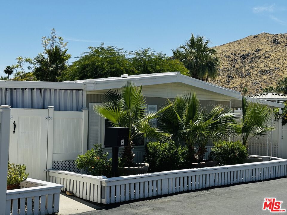 2 Carmel Drive, Palm Springs, CA 92264 — photo 1