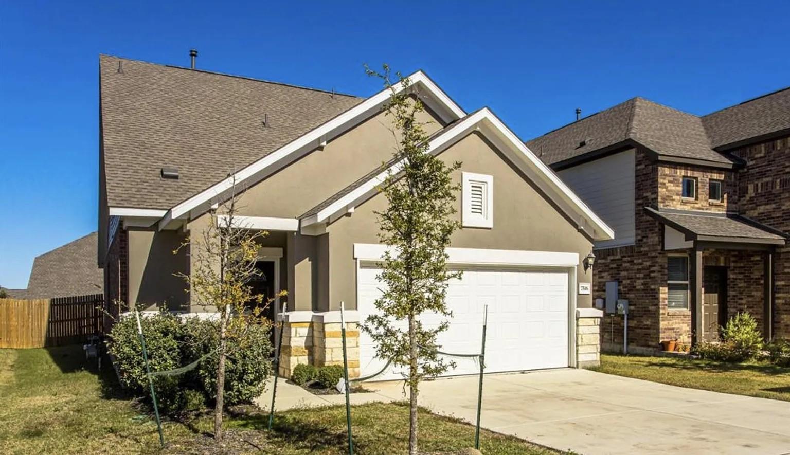 7516 Saginaw, Austin, TX 78754 — photo 1