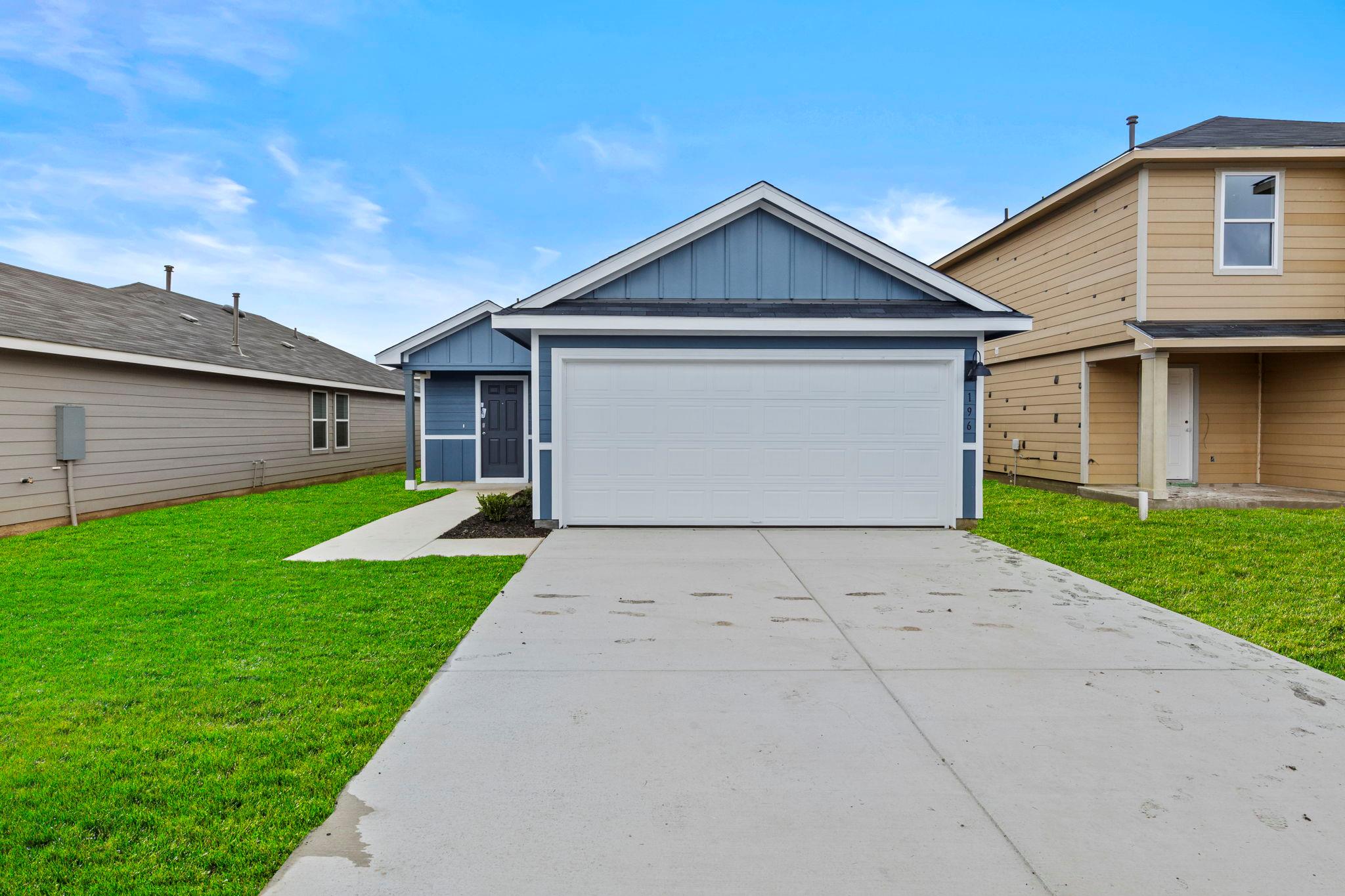 196 Surrey Oaks, Maxwell, TX 78656 — photo 1