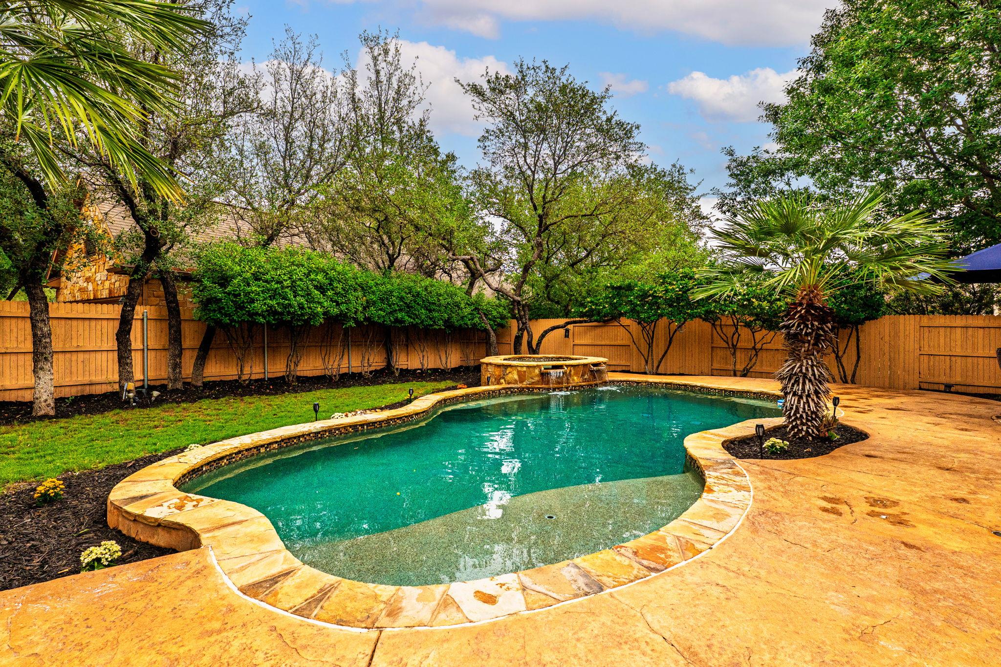 11932 Palisades, Austin, TX 78732 — photo 1