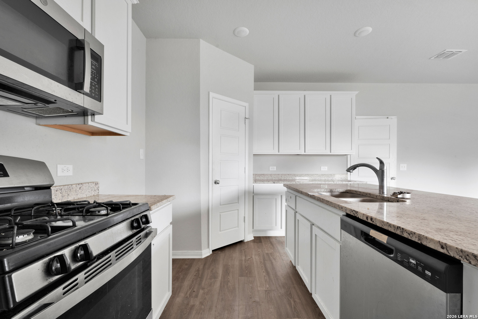 13430 Sendero Roble, ,  78253 — photo 1
