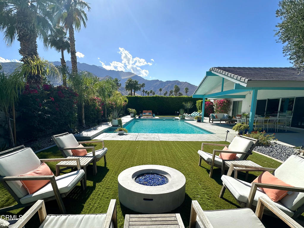 999 E Via Escuela, Palm Springs, CA 92262 — photo 1