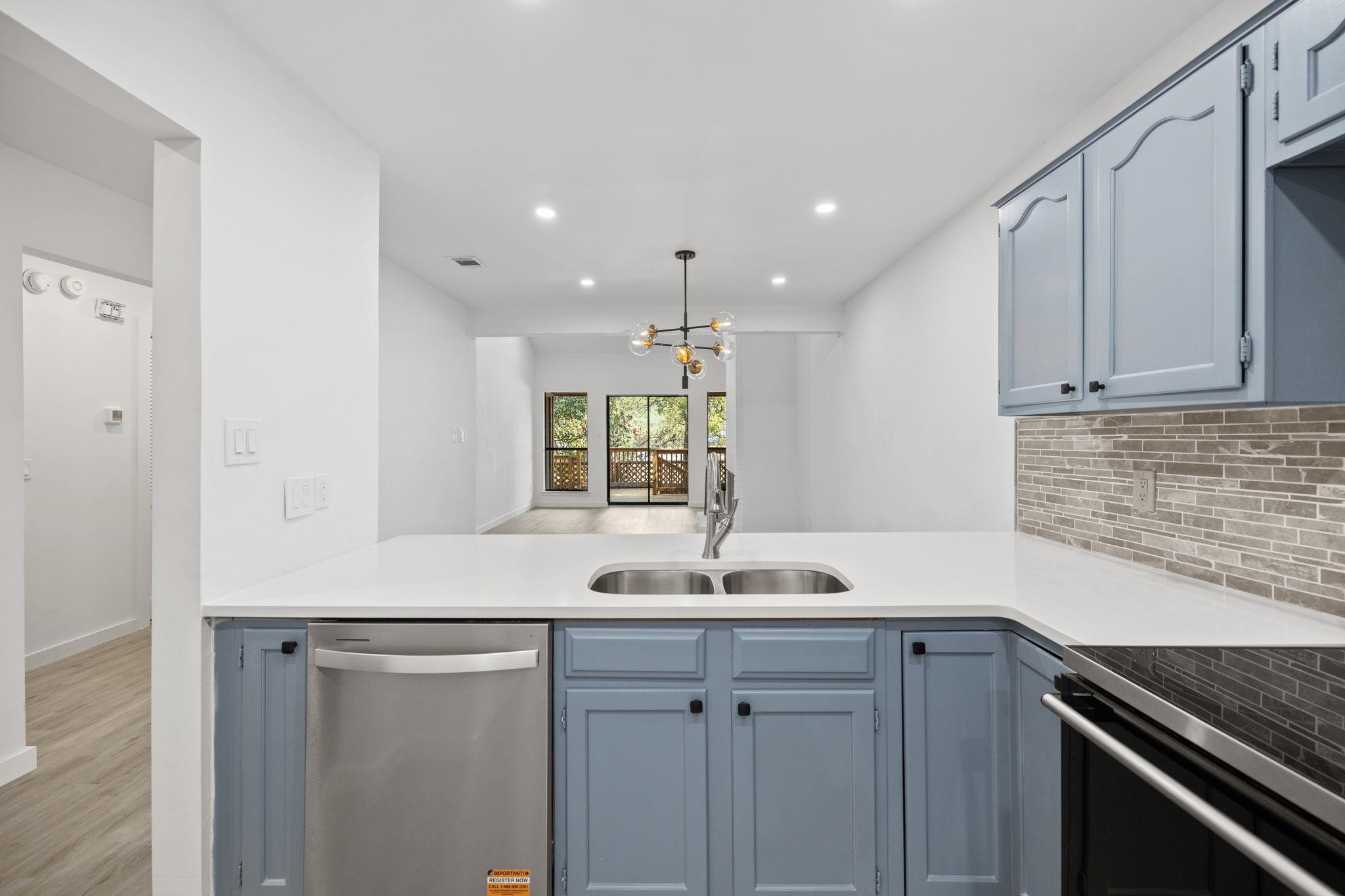 7211 Lakewood, Austin, TX 78750 — photo 1