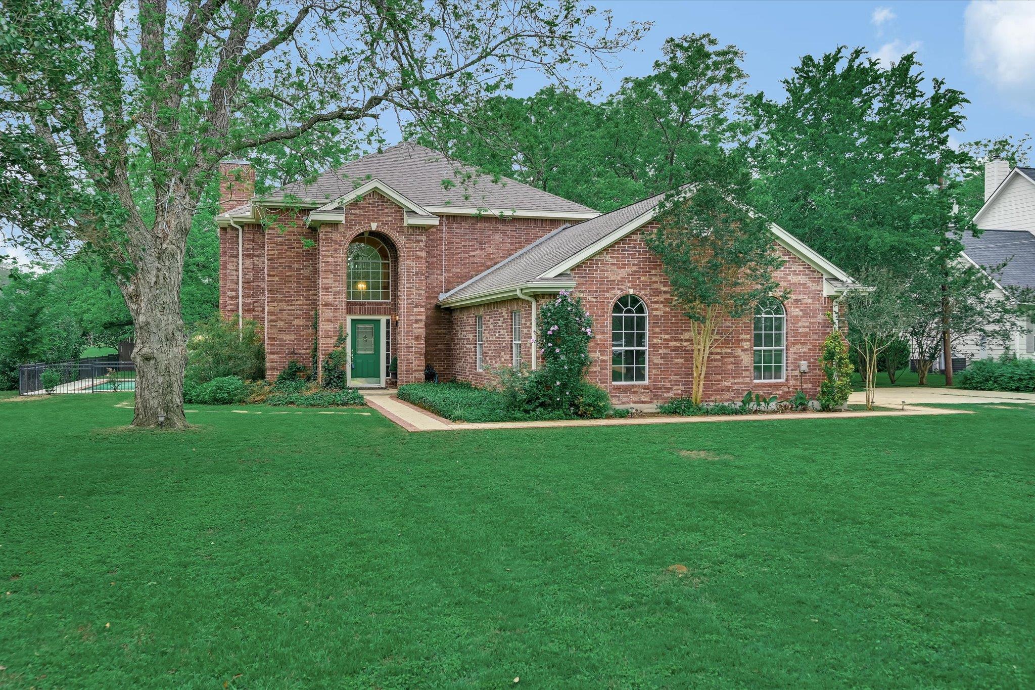 220 2 Mile, Smithville, TX 78957 — photo 1