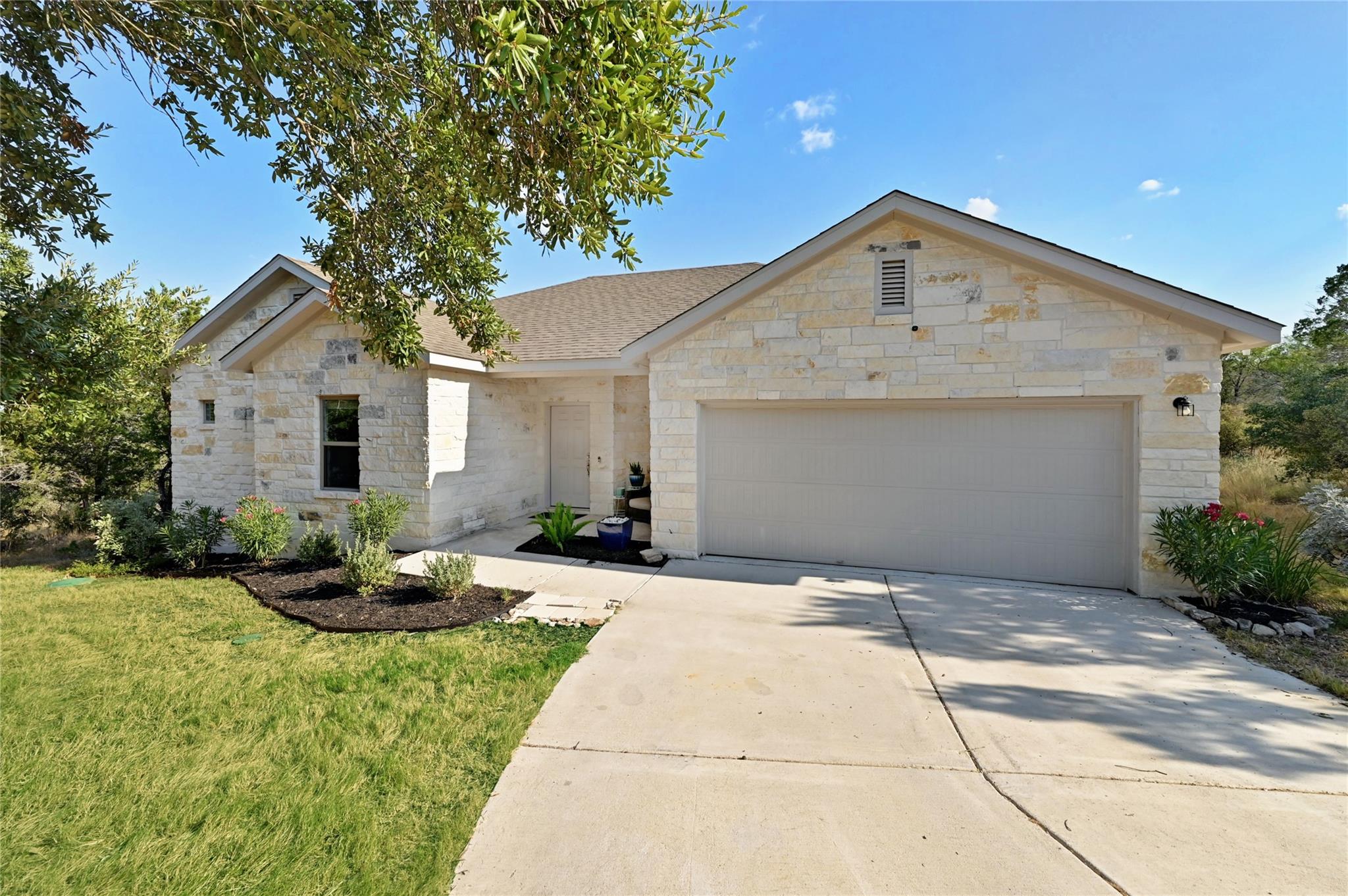 1302 Ponderosa, Horseshoe Bay, TX 78657 — photo 1