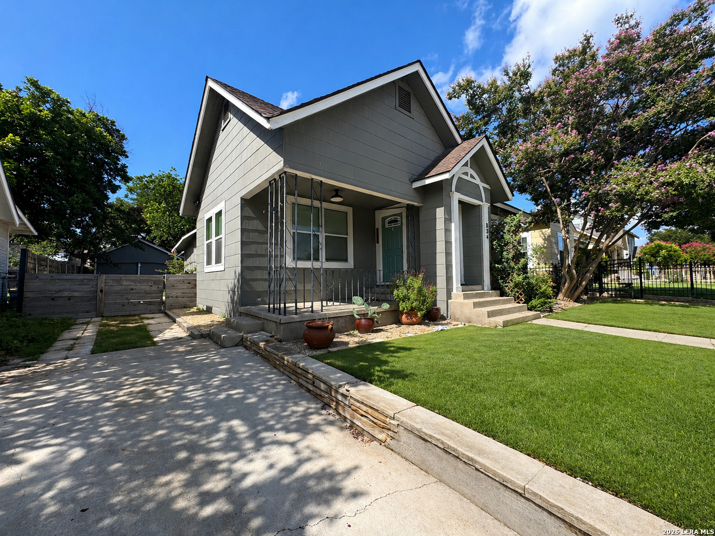 834 BAILEY AVE, , 78210 — photo 1