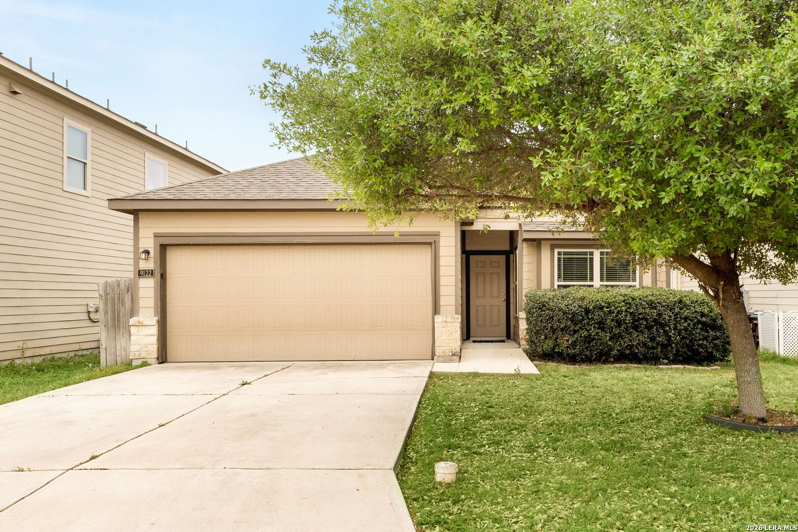 9122 Vondel, ,  78109 — photo 1