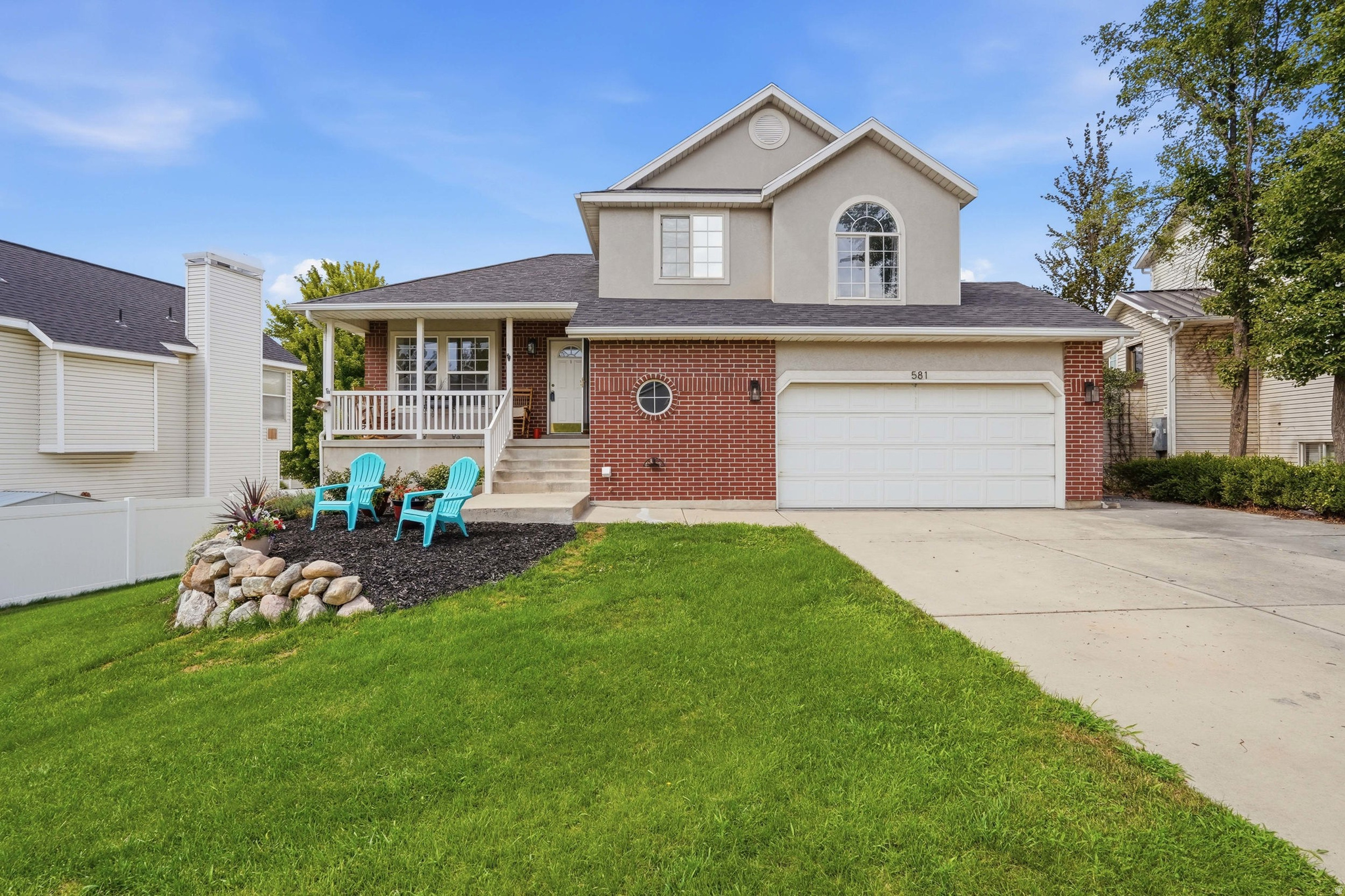 581 E COMPASS CIR, North Salt Lake, UT 84054 — photo 1