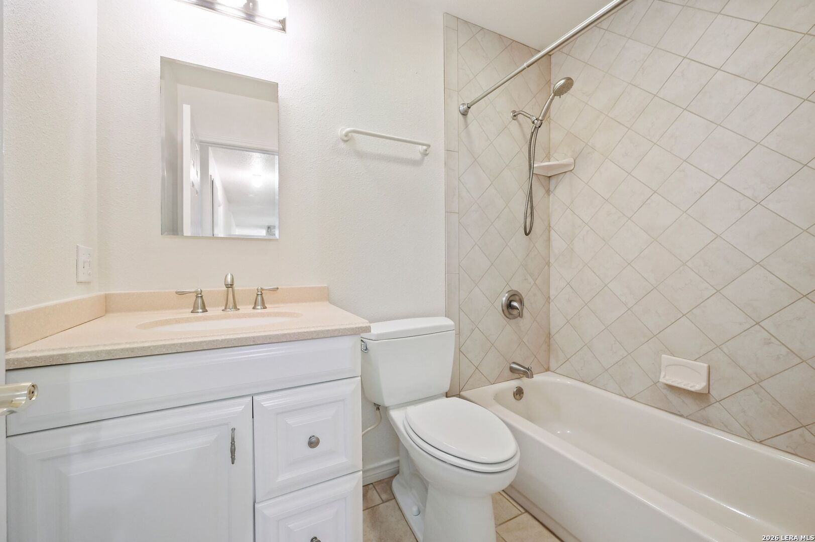 162 Oakside, ,  78148 — photo 1