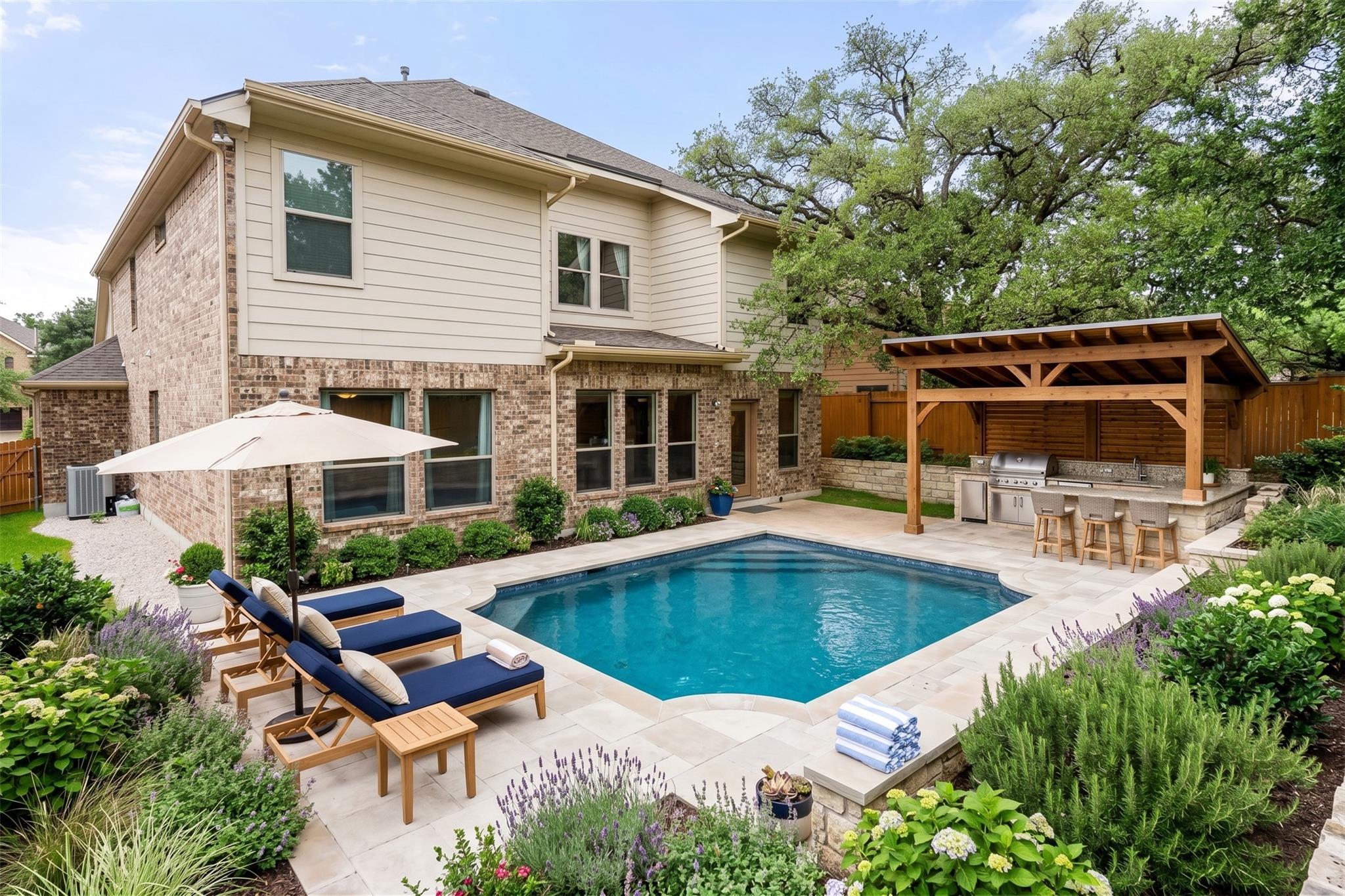 3013  Agave Loop