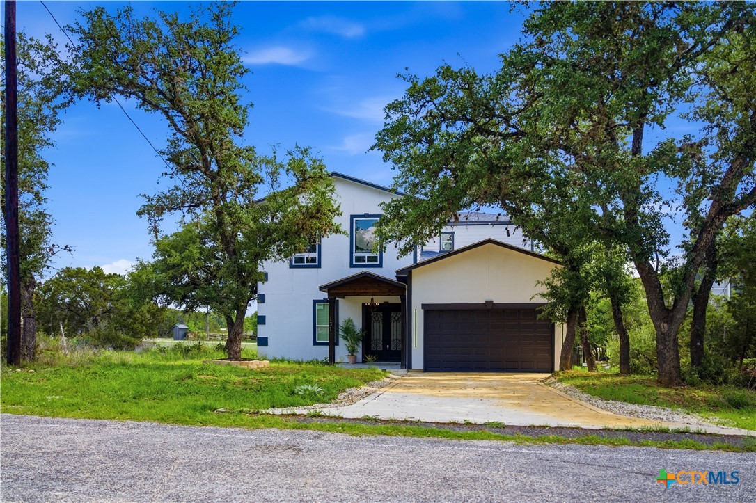 131 Friendlywood Drive, Canyon Lake, TX 78133 — photo 1