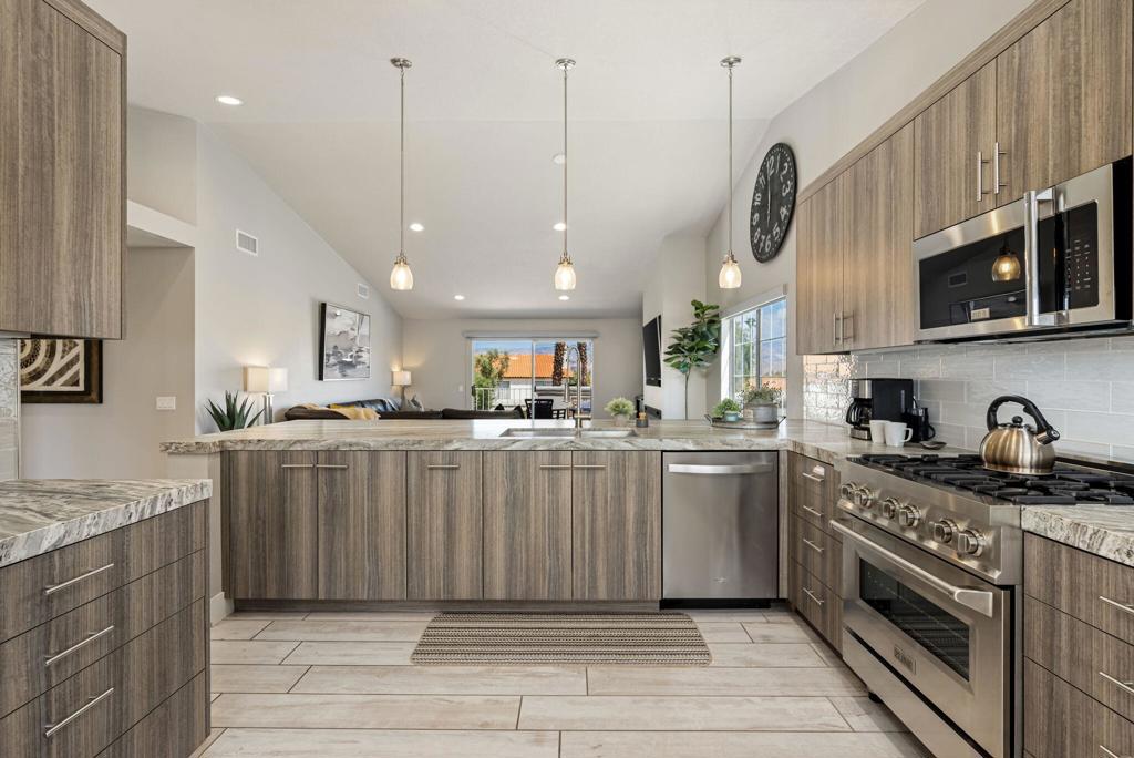172 Torrey Pine Drive, Palm Desert, CA 92211 — photo 1