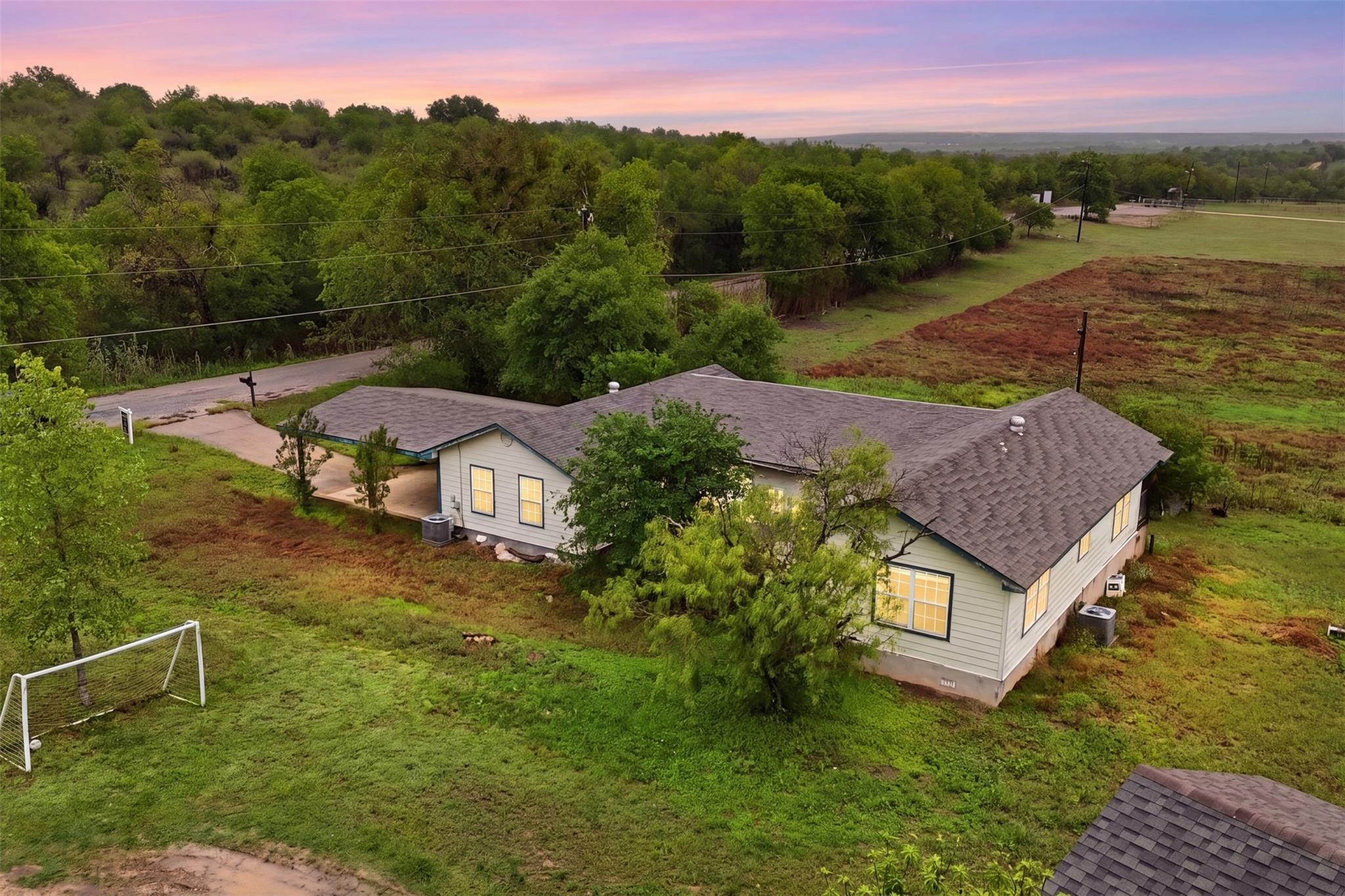440  Lonie Ln, Kyle, TX 78640 — photo 1