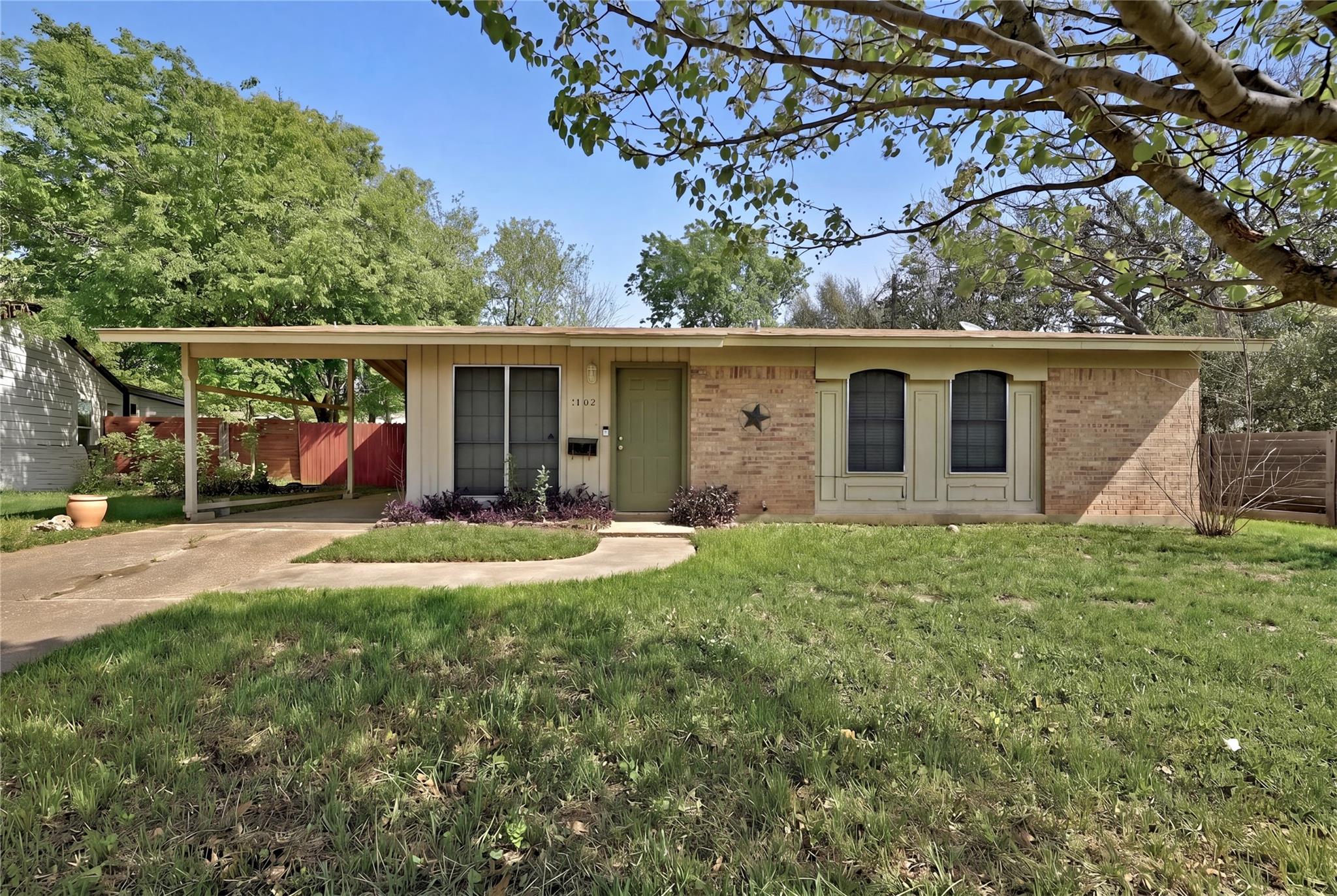 1402  Camelot Cir, Austin, TX 78745 — photo 1
