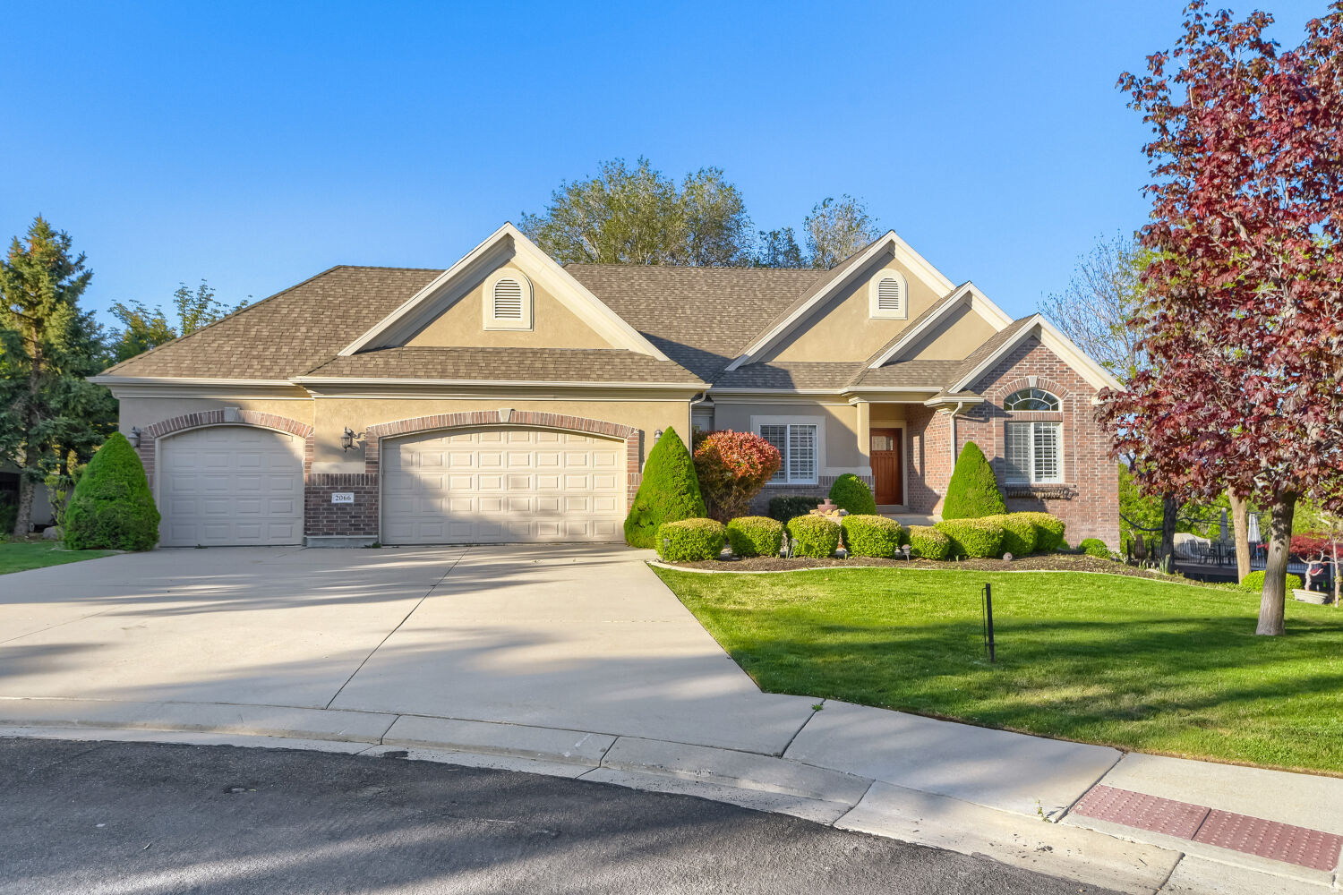 2066 E TIVOLI CT, Draper, UT 84020 — photo 1