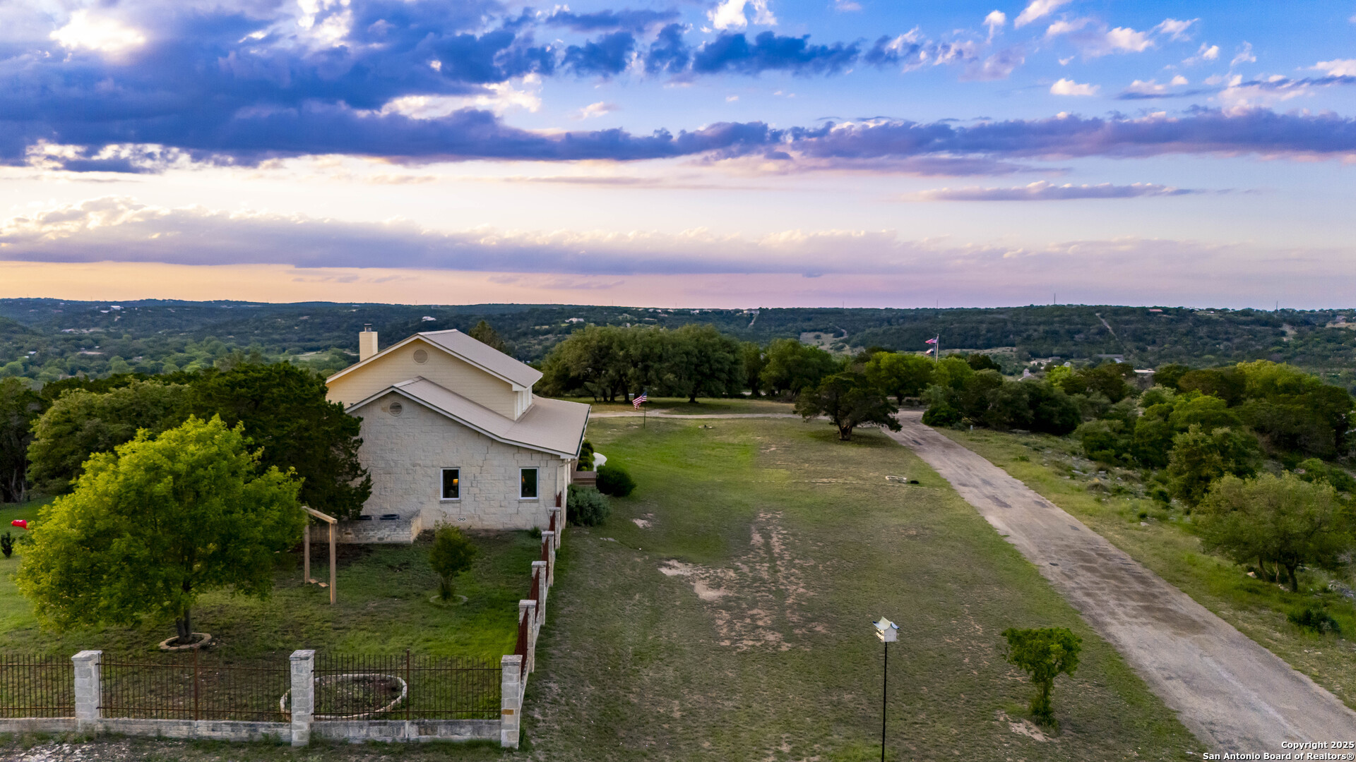 247 Huntleigh Rd